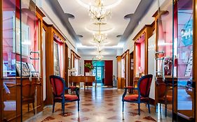 Hotel Joly